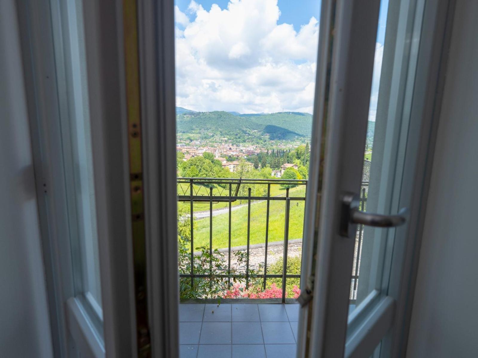 Casa Alla Porta Di San Lorenzo Бергамо Экстерьер фото